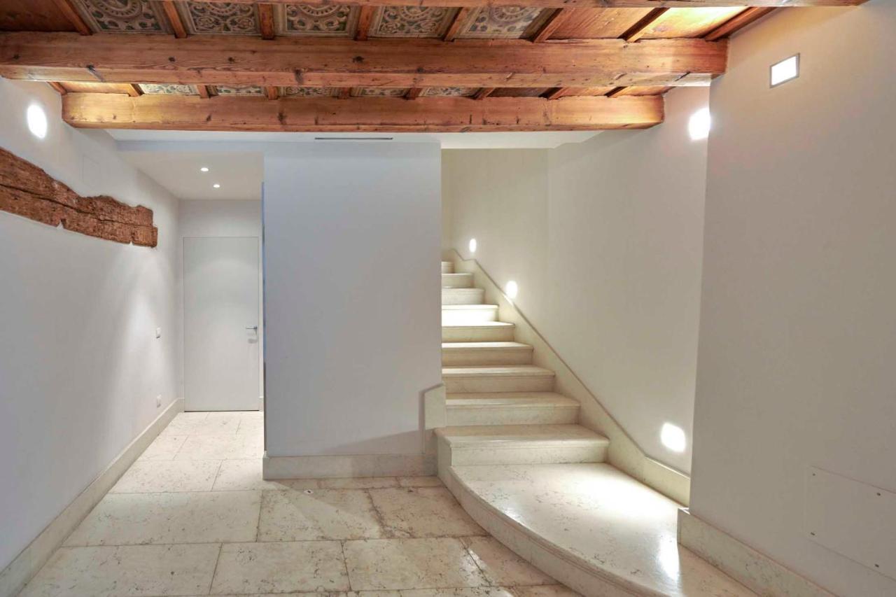 Apartmentsarena - Suite Mercatorum - Piazza Erbe Verona Luaran gambar